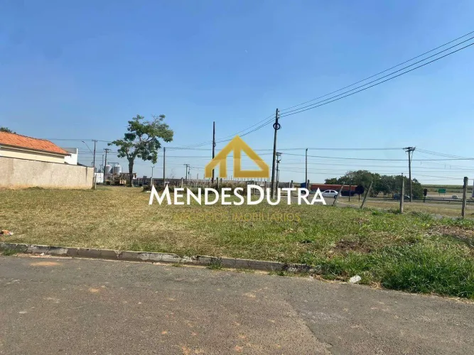 Terreno com 284m² à venda no bairro Nova Santinho em Saltinho- SP.