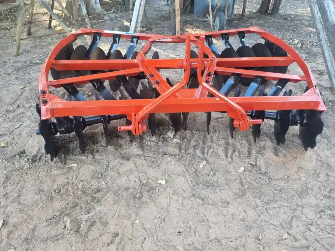 Grade hidráulica Tatu