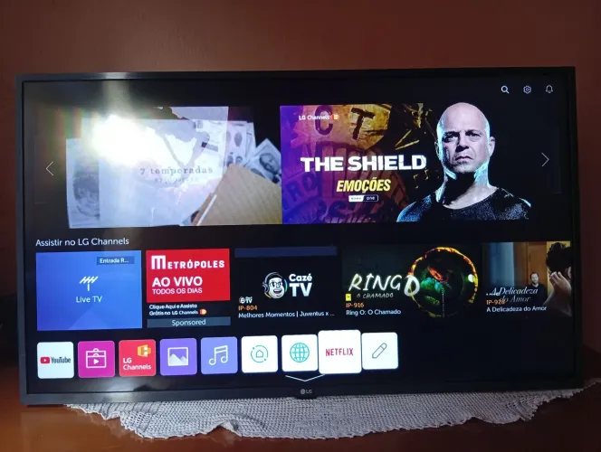 Smart TV 43" LG Impecável