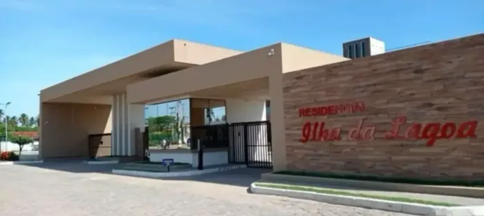Imóvel para venda possui 450 metros quadrados em Massagueira - Marechal Deodoro - AL
