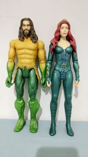 Boneco Aquaman e Mera Liga da justiça Mattel