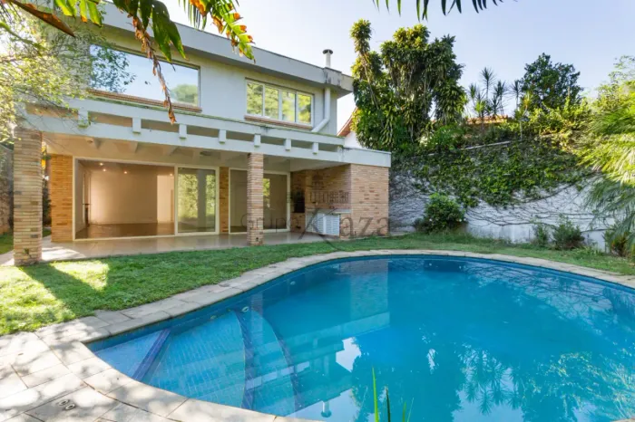 Casa Sobrado - Alto de Pinheiros - 4 Suítes - 680m² - Próximo ao Parque Vila Lobos, Colégi