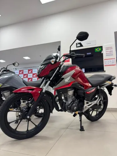 TITAN 160