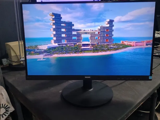 Monitor gamer 22 polegadas Philips 75hz a 100hz