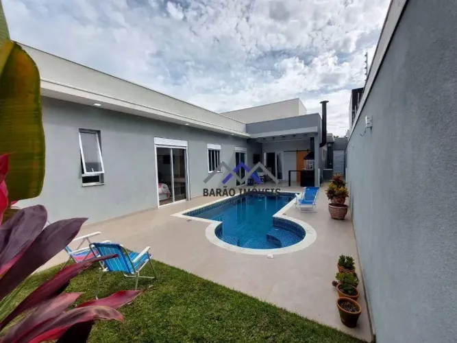 Casa com Piscina e 3 dormitórios à venda, 155 m² por R$ 1.279.000 - Medeiros - Jundiaí/SP