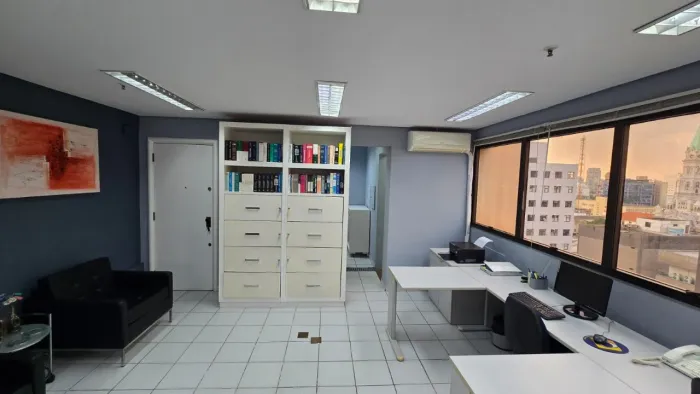 Sala comercial pronta para locação na Vila Clementino, São Paulo-SP! Não perca essa oportu