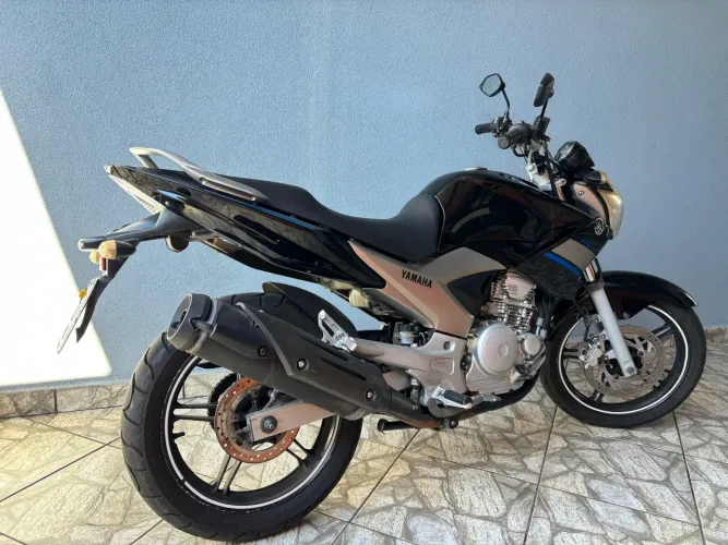 Yamaha Fazer YS 250 2015
