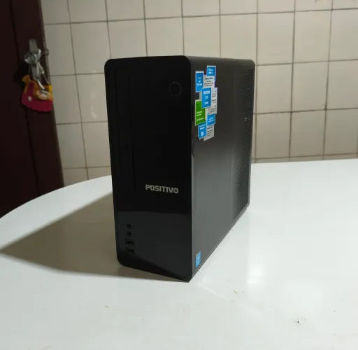 Mini pc com SSD e cabo fonte para estudos ou trabalho (windows 11 atualizado)