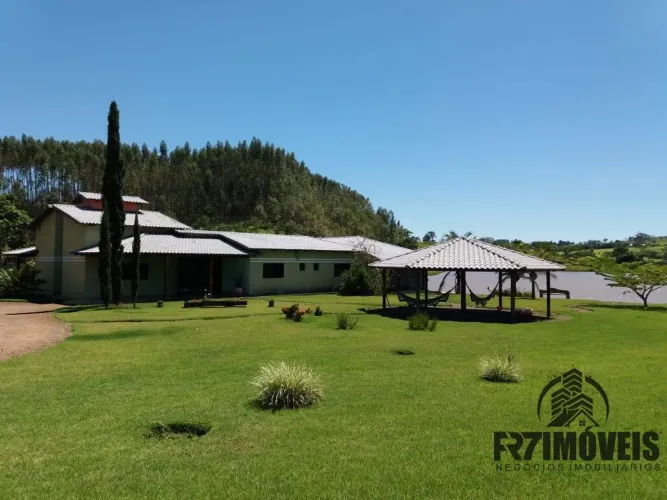 LINDA FAZENDA A 55MIN DE GOIÂNIA-GO