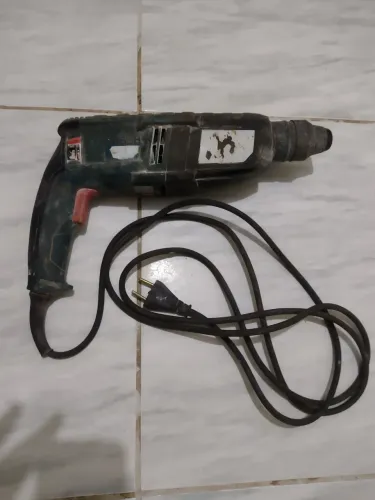 Furadeira com rompedor
