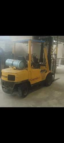 Empilhadeira Hyster 55xm 2 5T