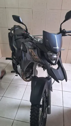 Vendo moto Xre 300