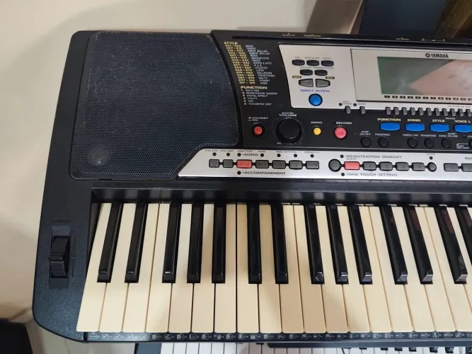TECLADO YAMAHA PSR 540