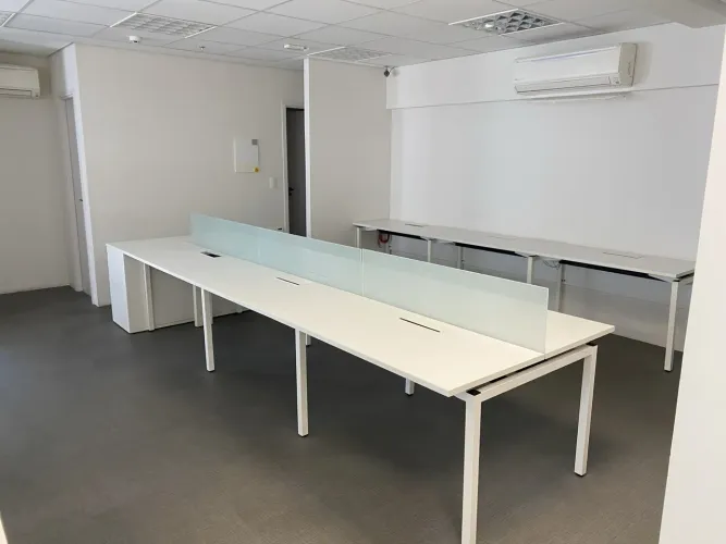 Estações de Trabalho Voko - Mobiliário Corporativo de Alto Padrão