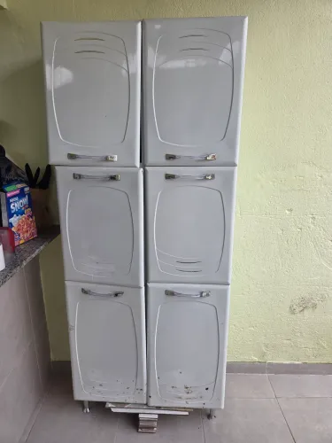 Paneleiro de Aço