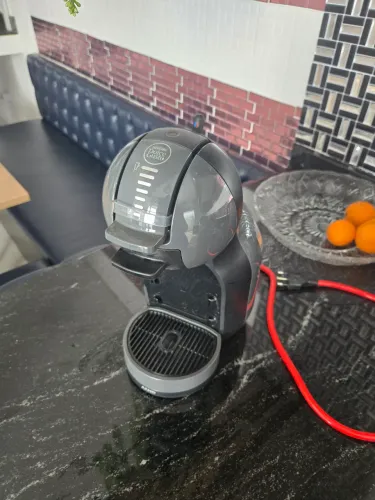 Cafeteira dolce gusto mini me preta