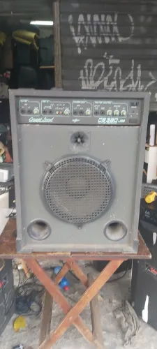Caixa amplificada 12" funcionado