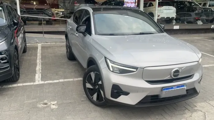 Volvo C40 Recharge Plus (elétrico) 2024