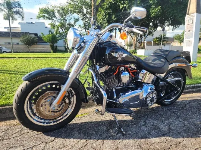 Linda Fat Boy Special 2014 Preta (terceiro dono). Apenas 35 mil km.
