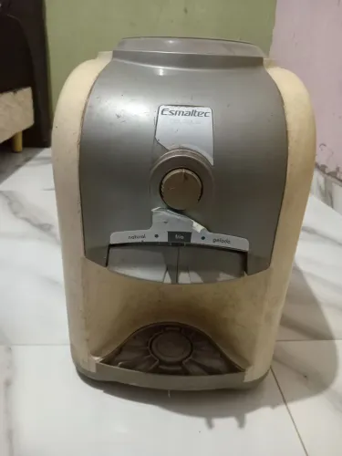 Purificador de Água Esmaltec Gelágua - Para Conserto ou Retirada de Peças