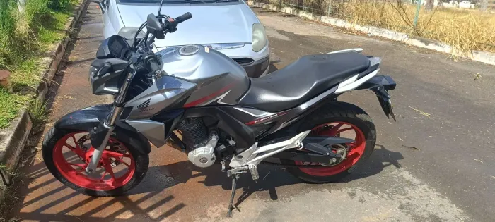 Honda cb Twister 250 