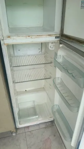 Geladeira dúplex boa