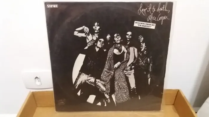 LP - Alice Cooper - Love It To Death