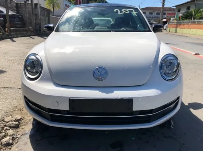 Fusca 2.0 2013 Lanterna Parachoque Retrovisor Farol Motor Airbag Capo Sucata
