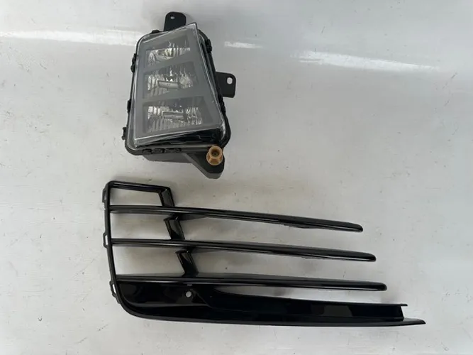 Grade + Farol de Milha Led Direito Volkswagen Golf Gti Mk7 2014 2015 2016 2017