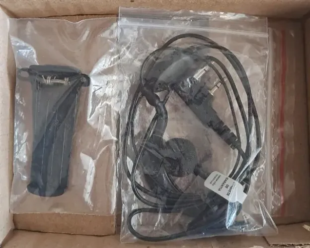 Clipe Rádio + Fone de Ouvido.
