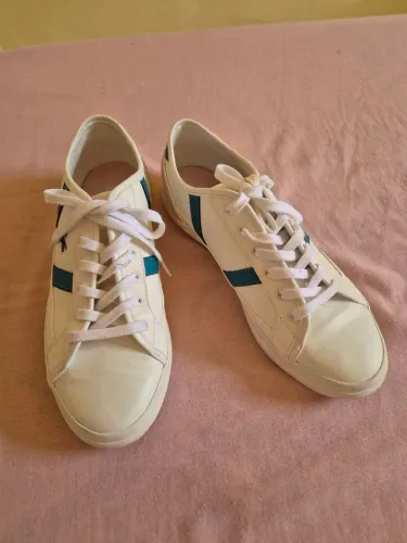 Tênis Lacoste sideline feminino branco.