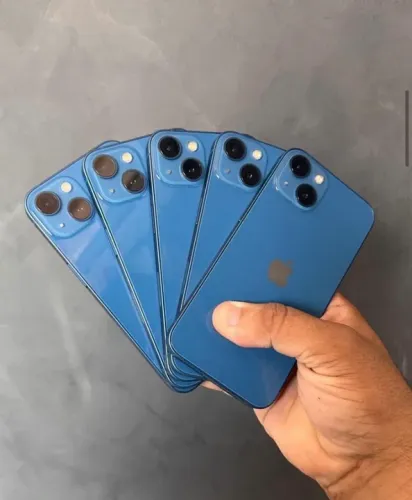 iPhone 13 azul