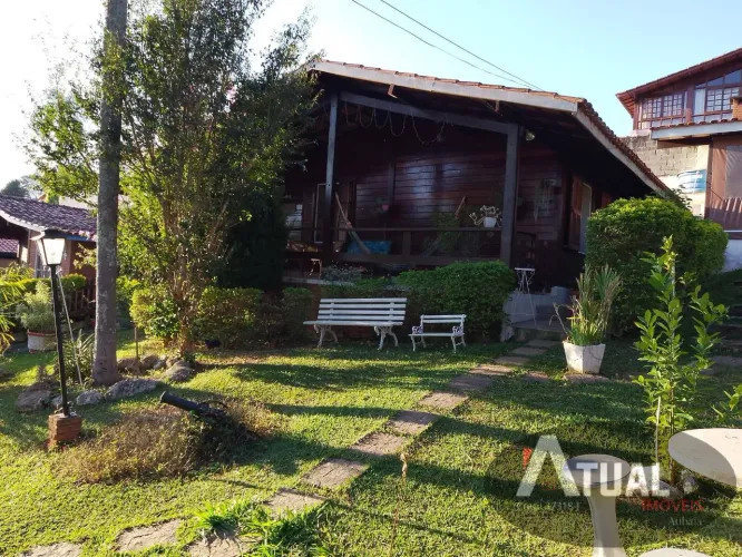 Chácara á venda em Condomínio Portal das Hortência em Atibaia.