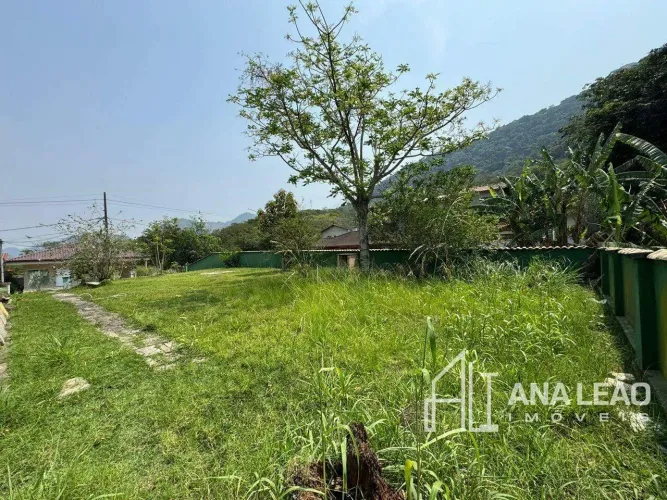 Terreno Plano em Condomínio - 363m2 - Caneca Fina - Guapimirim - RJ.