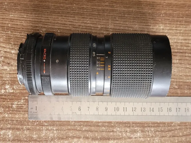 Lentes Sakar 35mm (COM DEFEITO)