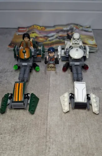 Lego Star Wars- A Speeder Bike de Ezra
