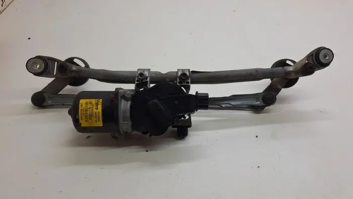 Máquina Limpador Dianteiro Hyundai Hb20 2013 / 2014 A 2019