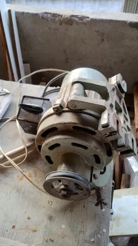 Motor de maquina de costura industrial usado 110/220v
