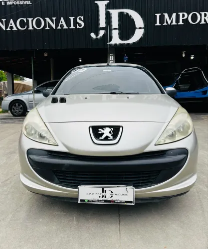 Peugeot 207 XR 1.4 Flex 8V 5P 2009