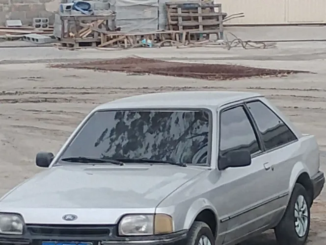 Ford Escort GL 1.6i / 1.6 (álcool) 1992