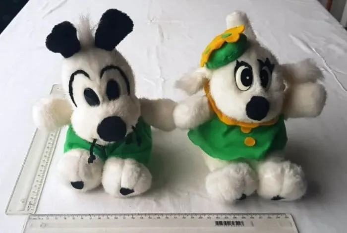 Pelúcias - Casal Cachorrinhos (Little BobDog e Namorada) - Com Roupinhas - Anos 90 - Usado