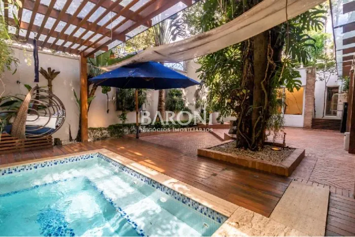 Casa em condomínio à venda no Jardim Guedala, 4 suites, 7 vagas, 420m² de área construida.