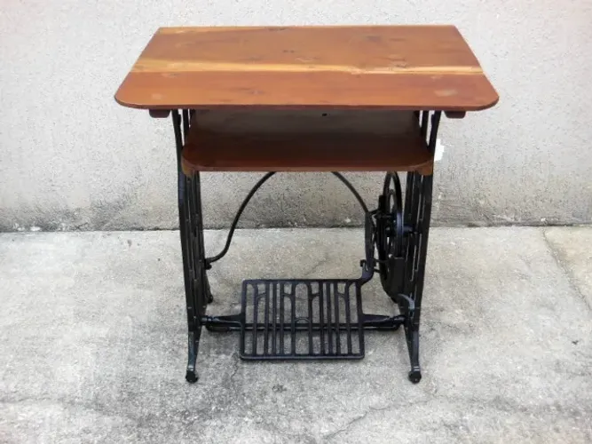 Aparador Antigo Pé de Máquina Costura 73 X 70 X 55