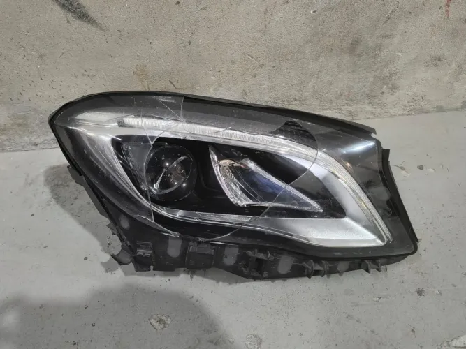 Farol direito mercedes gla 2017 2018 2019 com led bixenon sem reator 