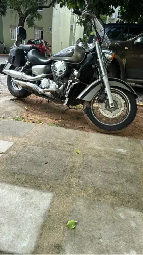 Moto pronta para estrada 