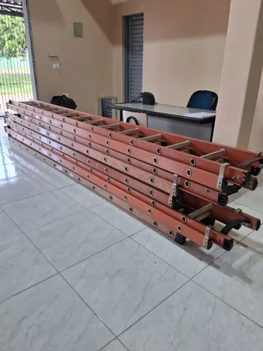 ESCADA FIBRA USADA ( revisadas ) a partir de R$ 650,00