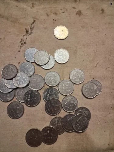 Moedas de 50 centavos . lote