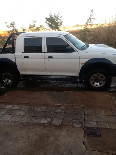 Mitsubishi L200 GL 2.5 4X4 CD Diesel 2007