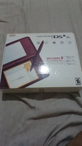 Nintendo DS XL Vermelho