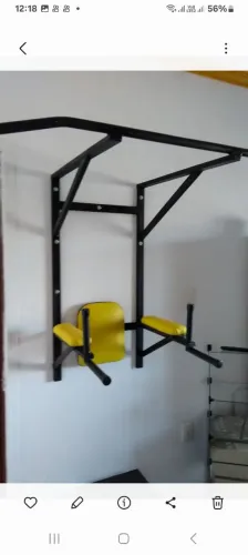 Paralela abdominal com barra fixa